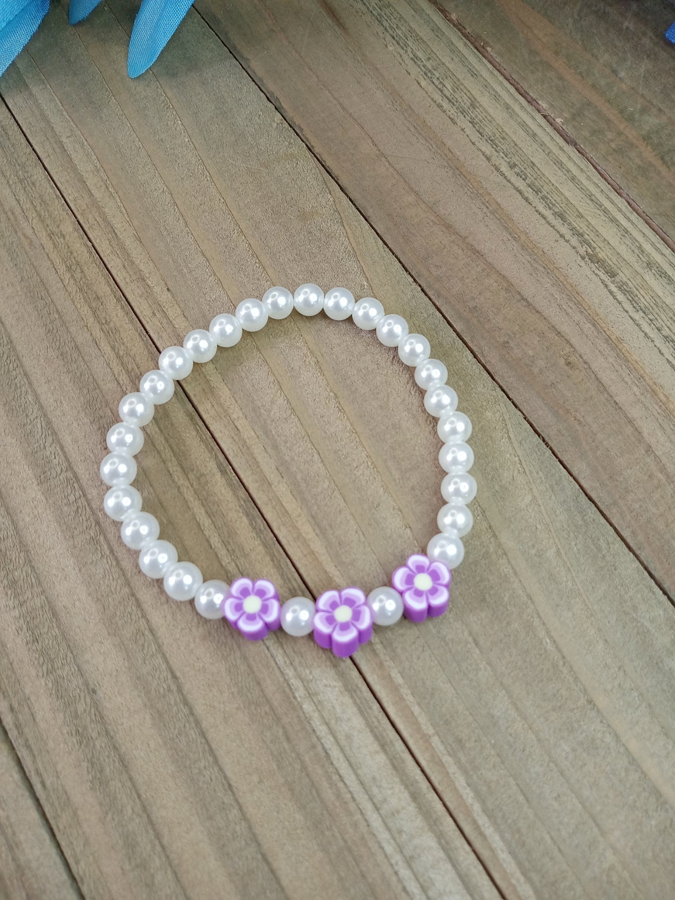 Pearl Bracelet with Hibiscus Flowers - Stacker Bracelet