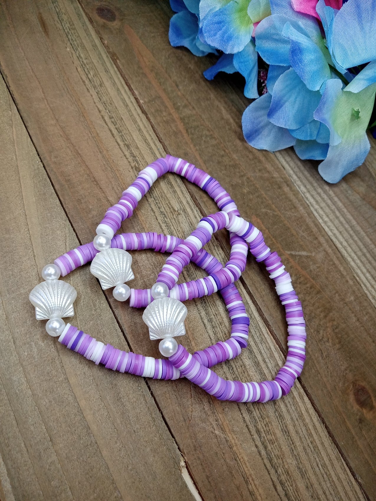 Clay Bead Bracelet - Purple with Pearly Shell