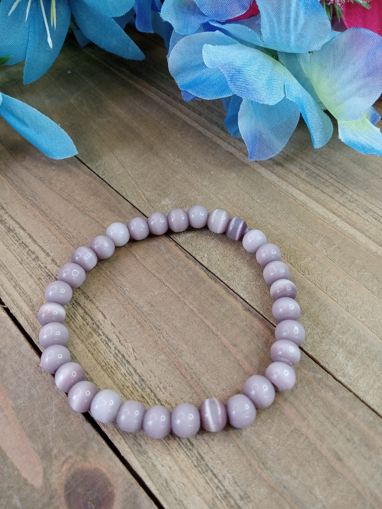 Glass Bead Bracelet - Purple Cat's Eye