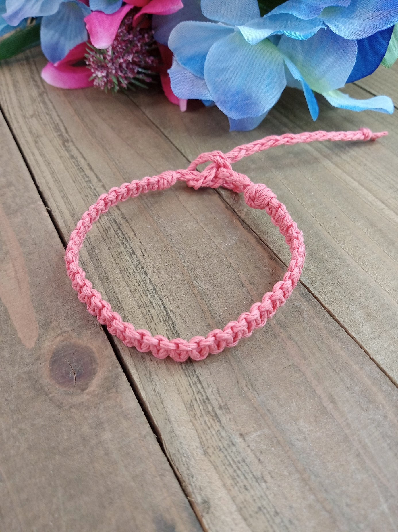 Classic Hemp Bracelet - Surfer Style - Coral