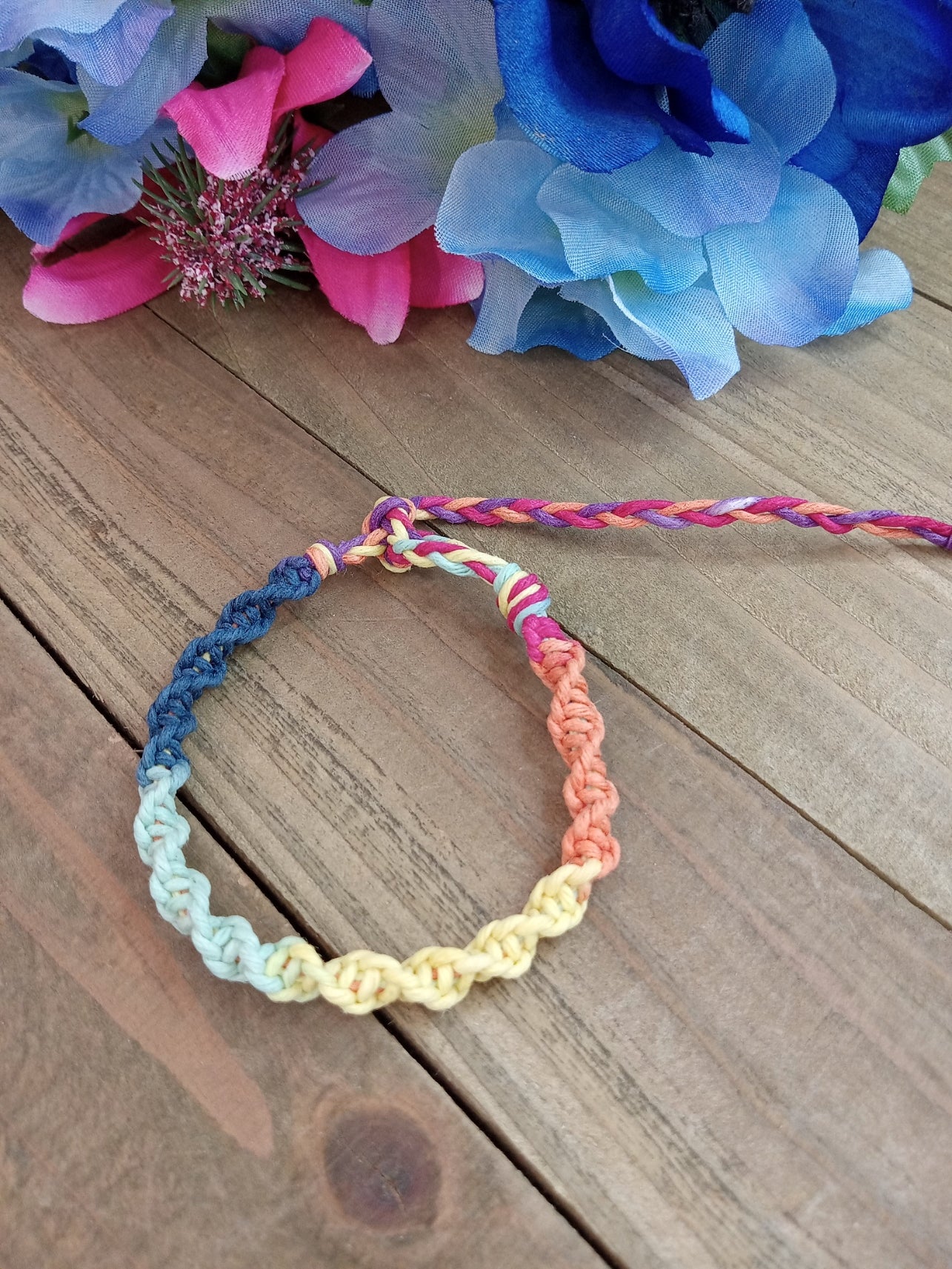 Spiral Hemp Bracelet - Surfer Style - Rainbow