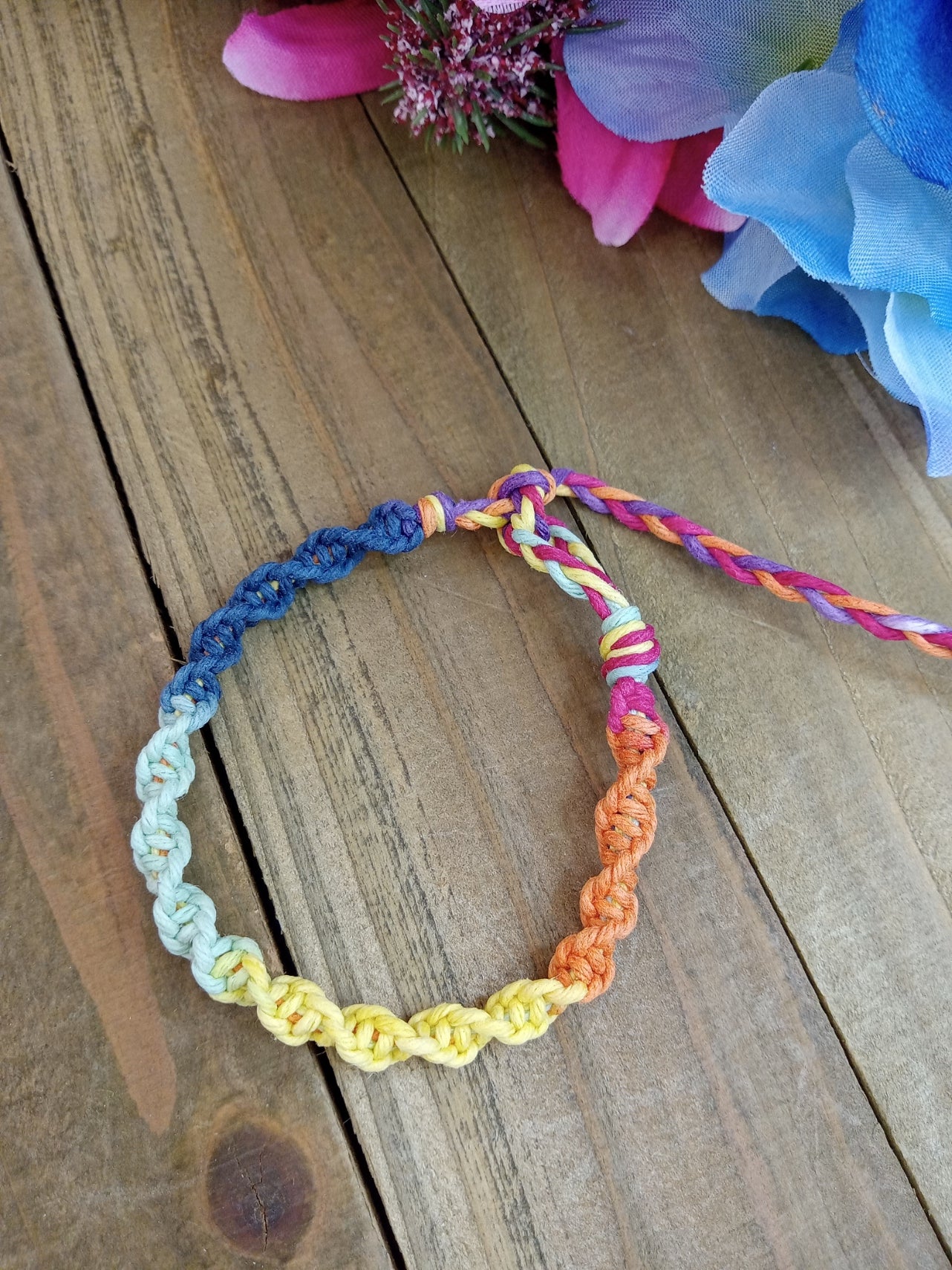 Spiral Hemp Bracelet - Surfer Style - Rainbow